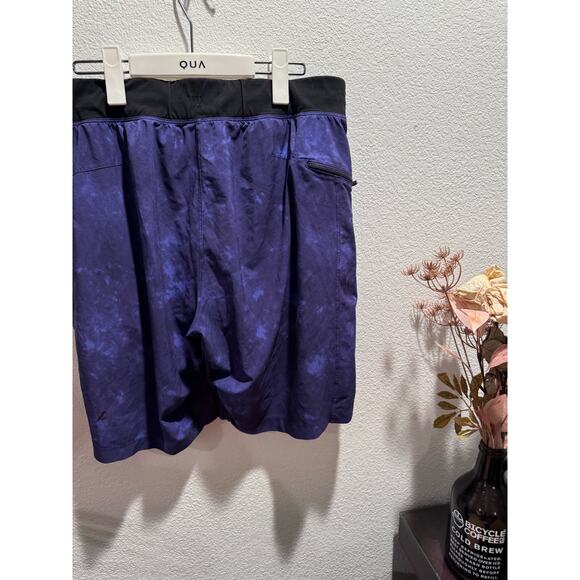 lululemon Men pace breaker‎ short 9 size M - Picture 1 of 7
